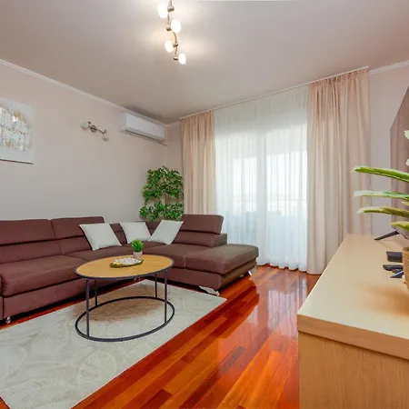 Apartmán Matea With Terrace Zadar