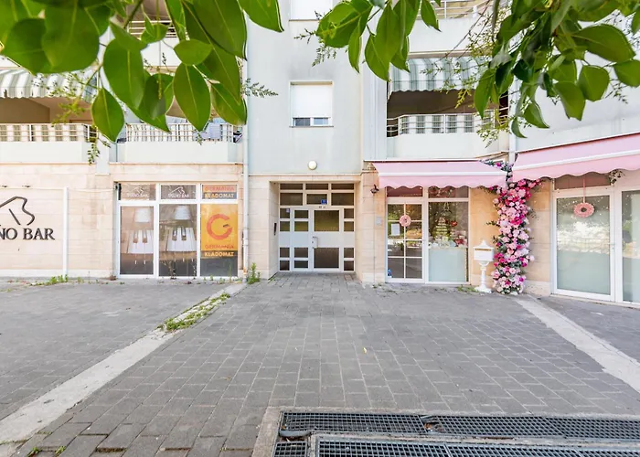 Matea With Terrace Apartament Zadar